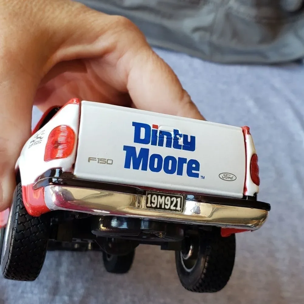 Vintage Die Cast Metal Dinty Moore 1997 Ford F-Series Truck
